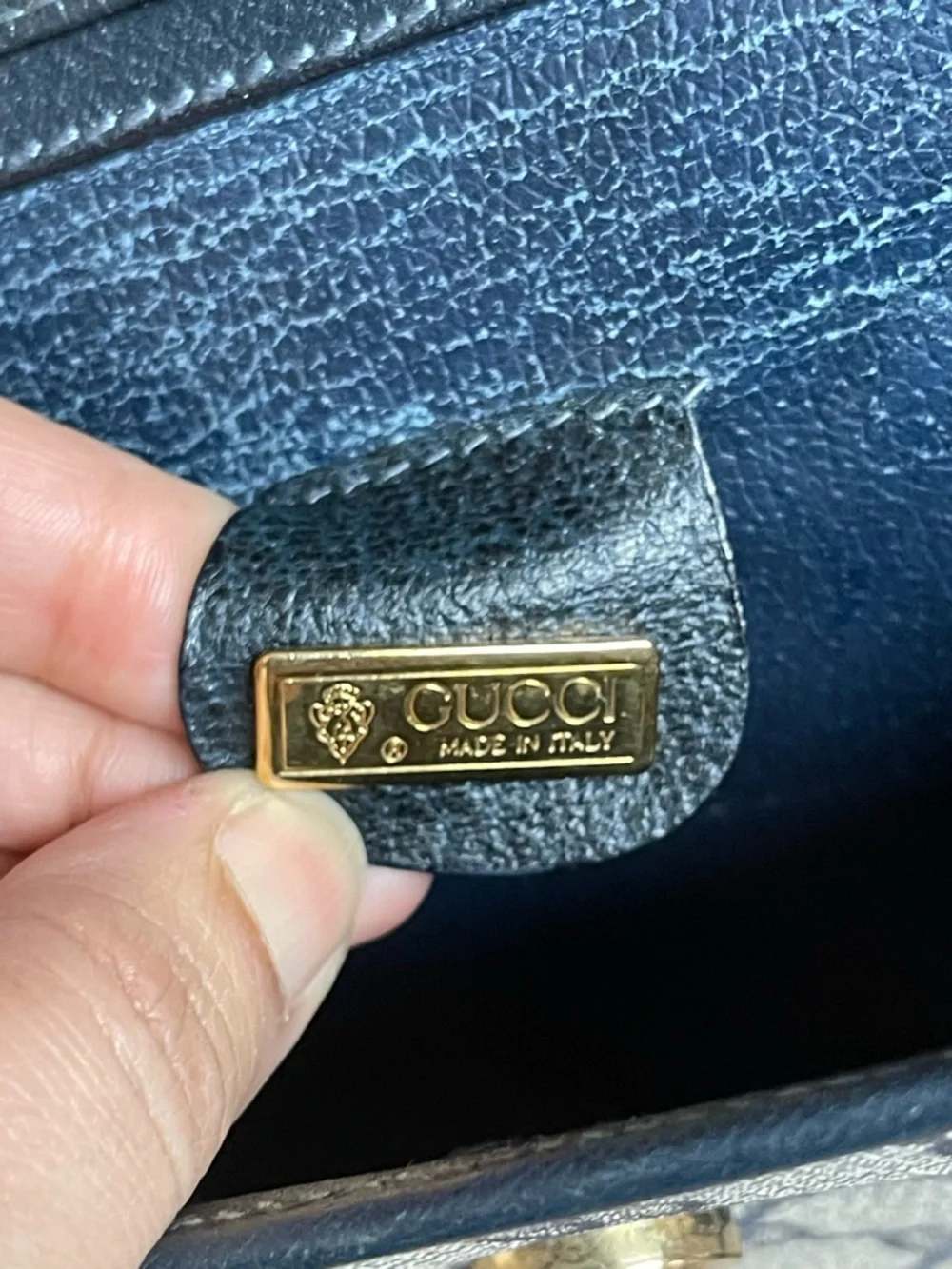 Authentic Gucci vintage GG canvas crossbody bag - Picture 10 of 13